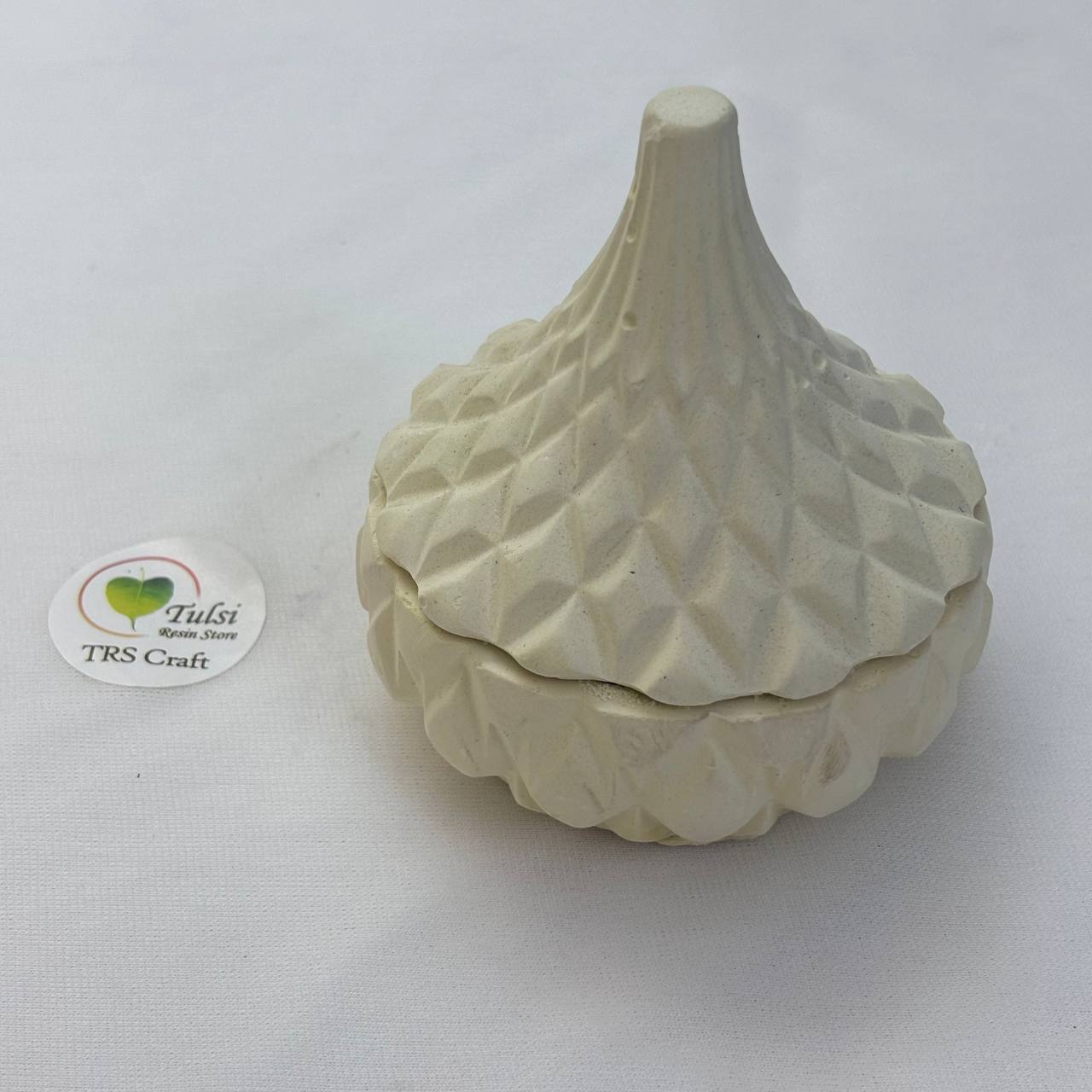 Concrete Jars (A20) - Jar With Cone Lid