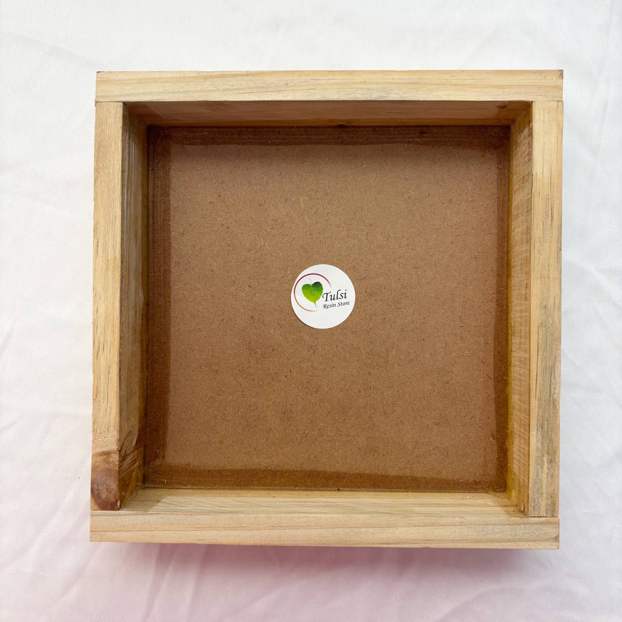 Pinewood Floating Frame (A)