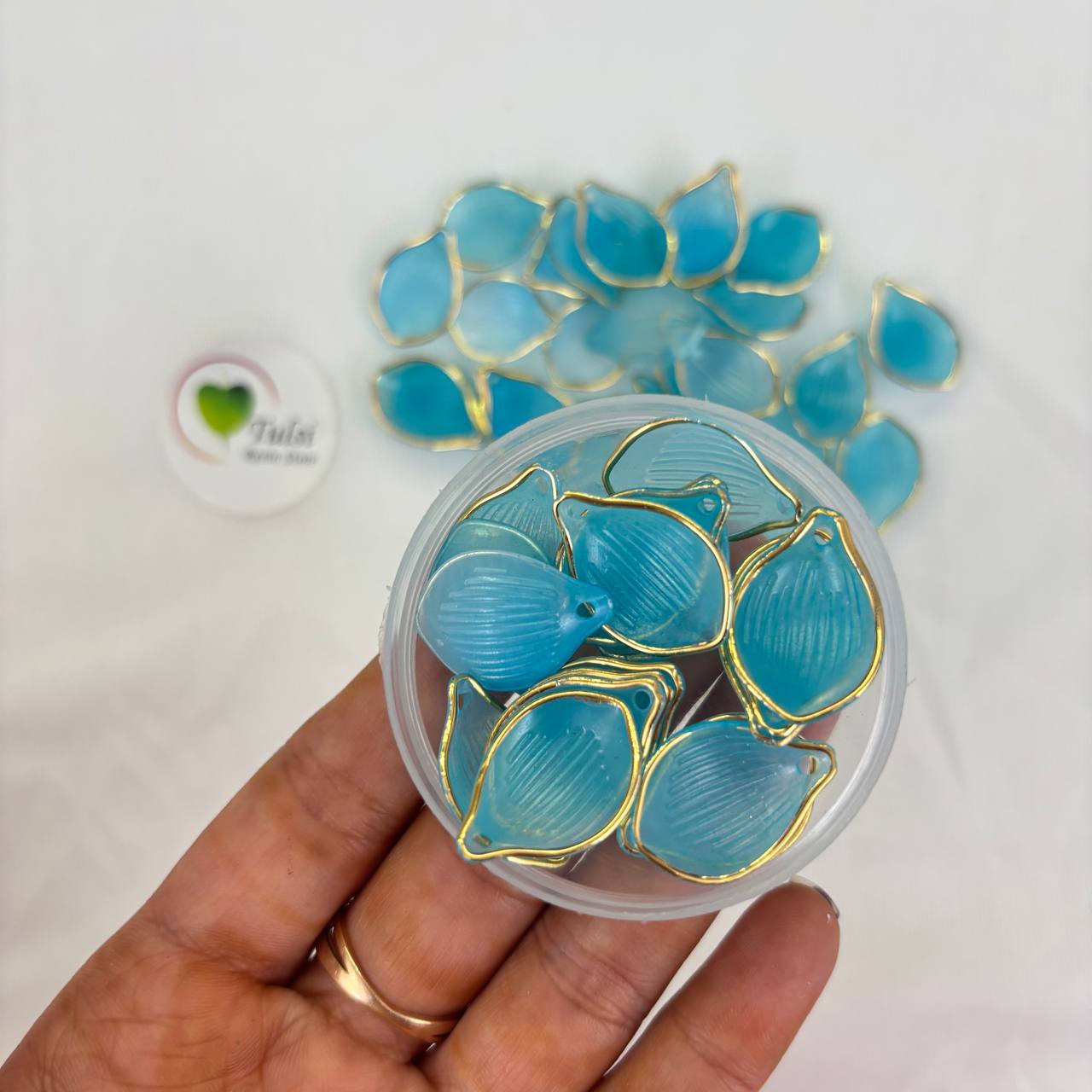 Colourful Plastic Flower (I) - Petals