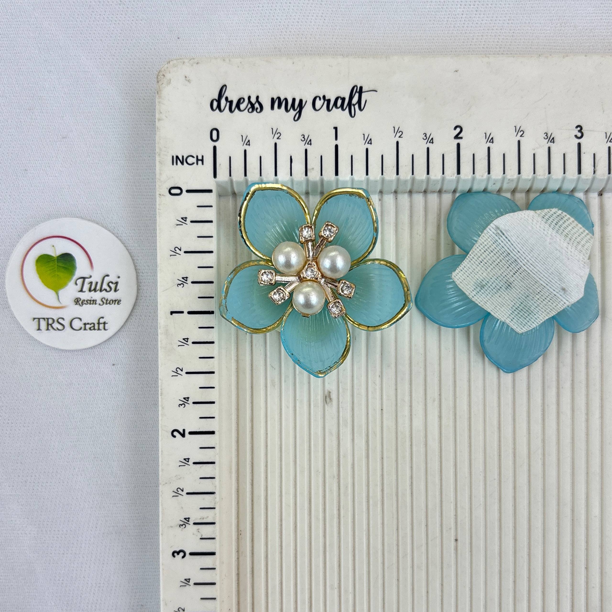 Colourful Plastic Flower (M)