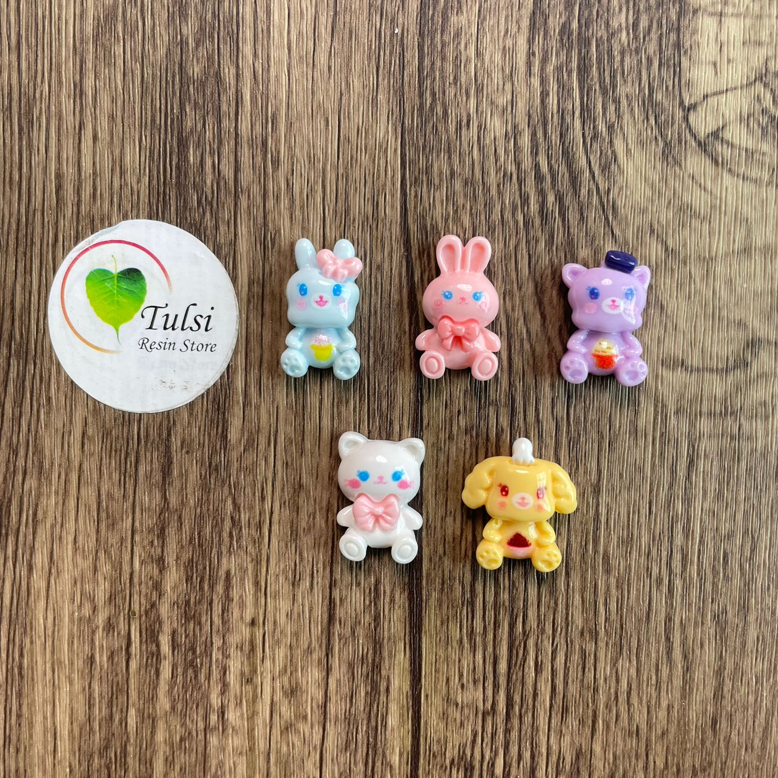 Plastic Charm (E) - Teddy