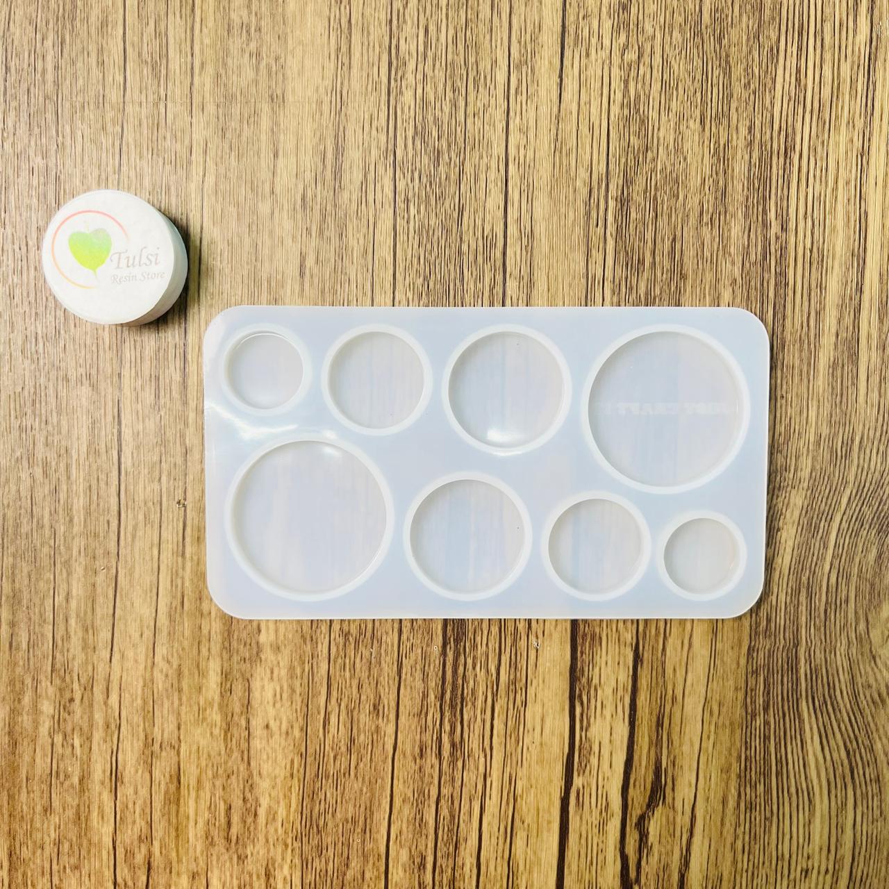 8 Cavity Round Pop-Socket/Keychain Mould