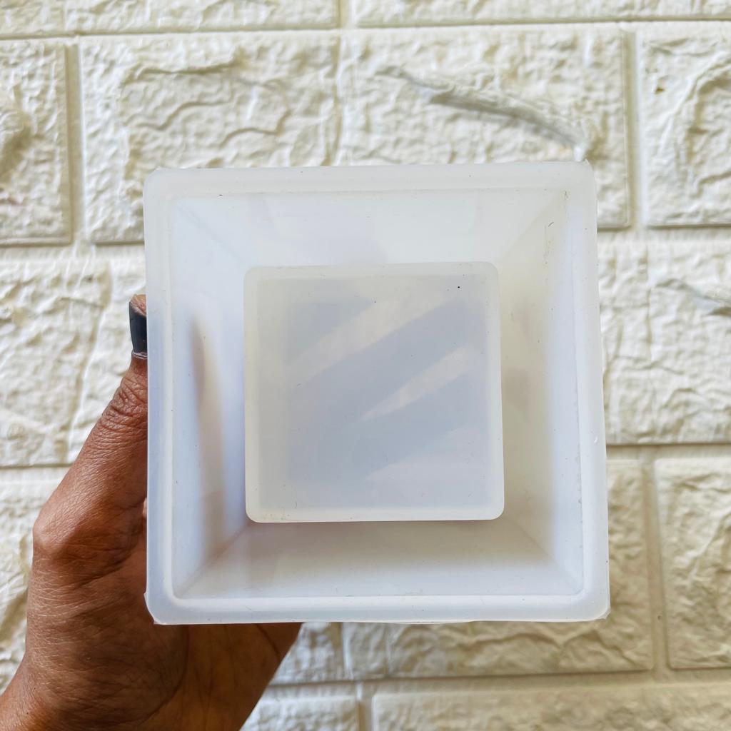 Distash / Defective Plantern Mould