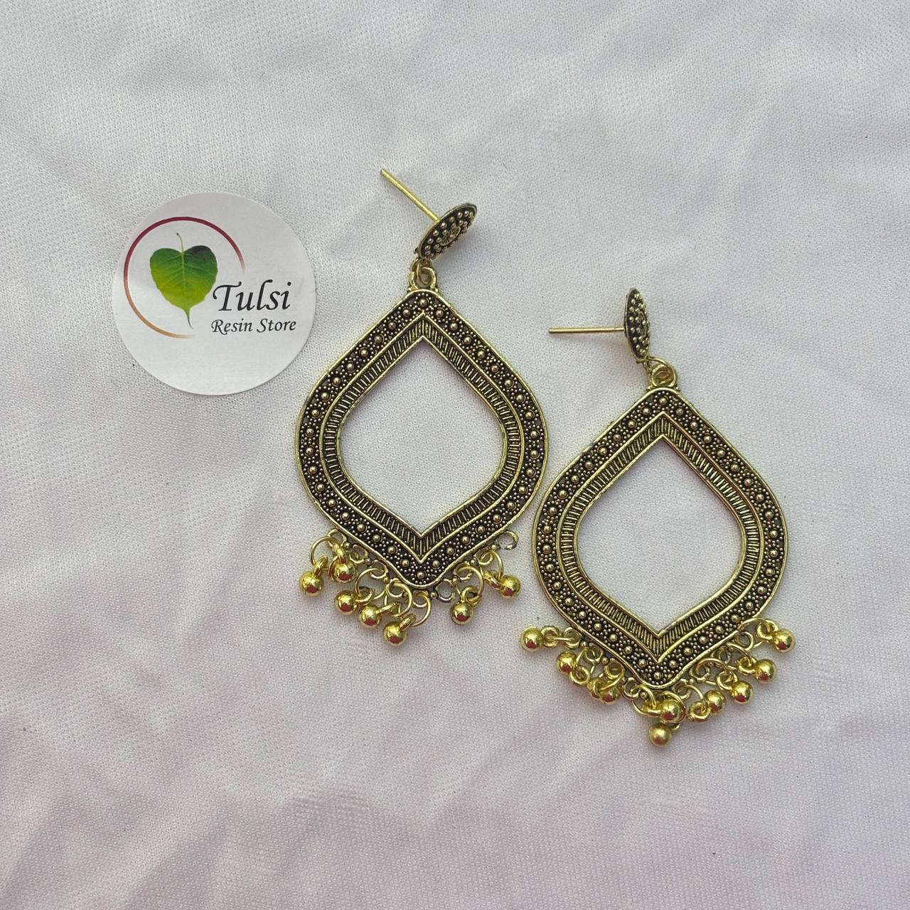 Earring Bazel / Jhumka - (B)