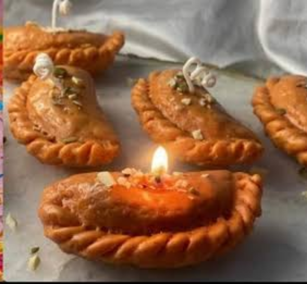 Gujiya Shape Candle Mould