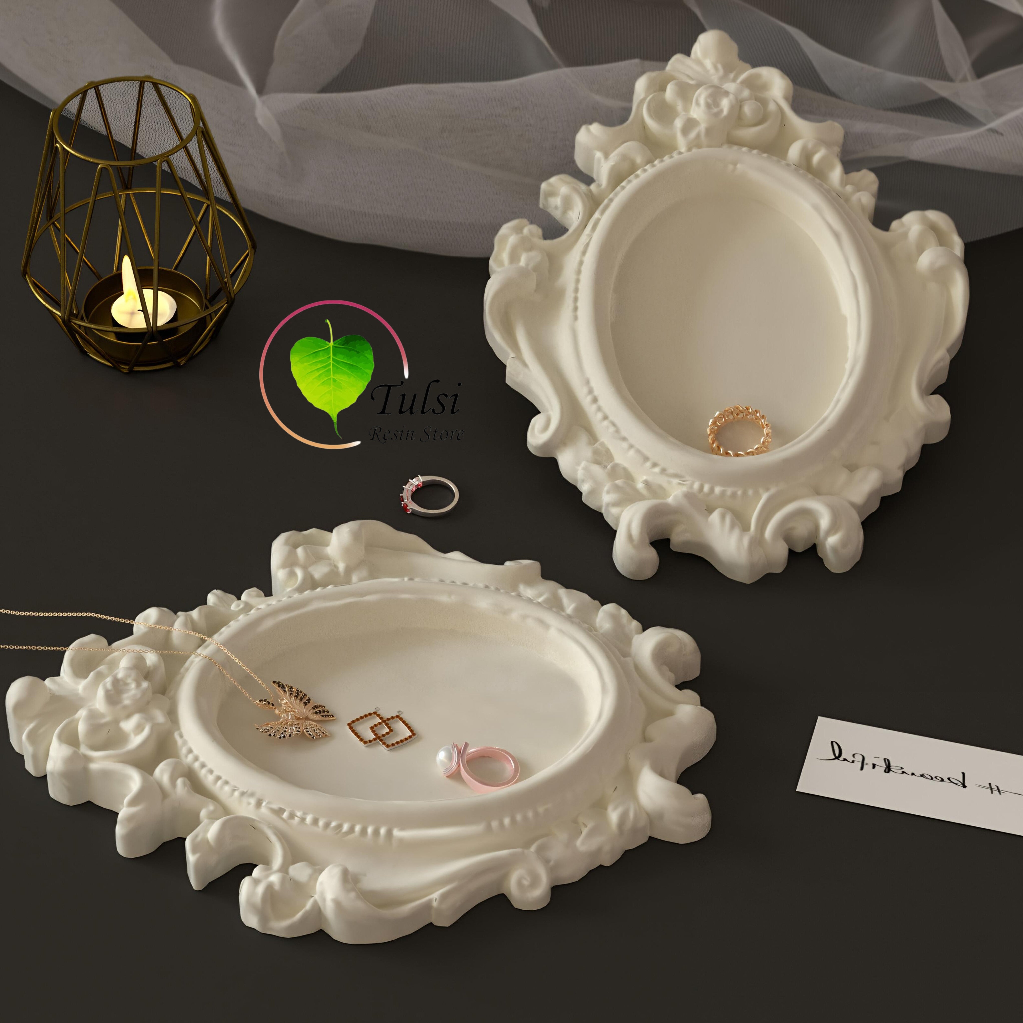 Oval Frame Mould (D)