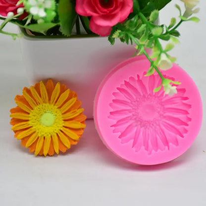Pink Daisy Flower Mould (G)