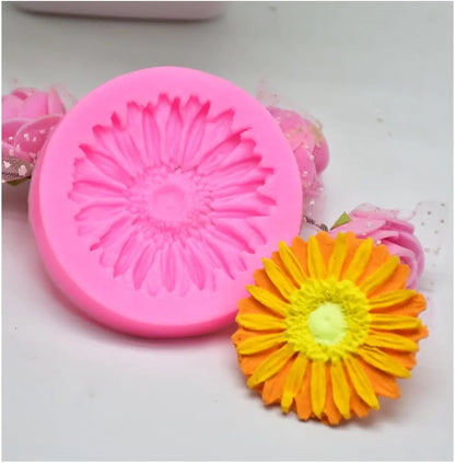 Pink Daisy Flower Mould (G)