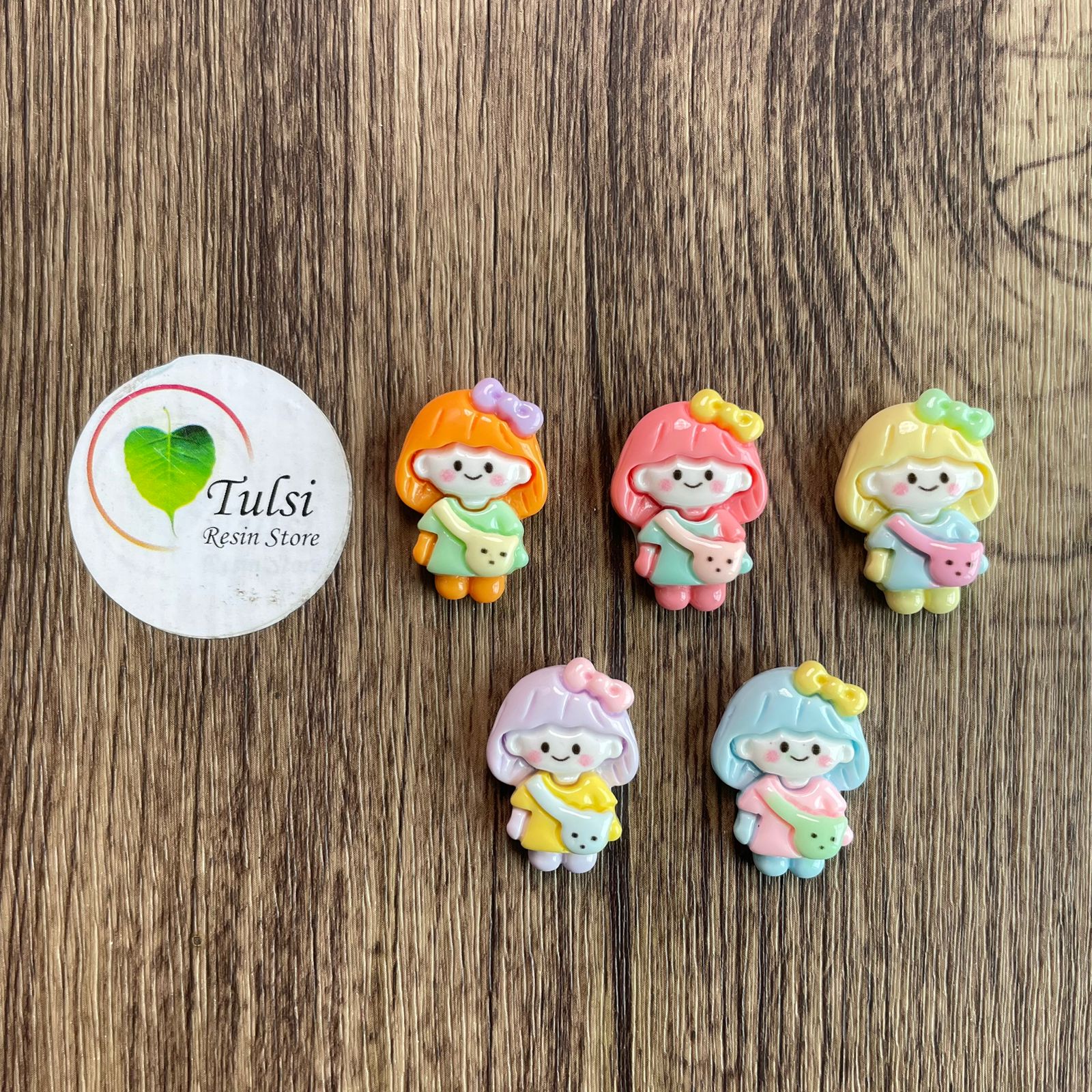 Plastic Charm (H) - Girl