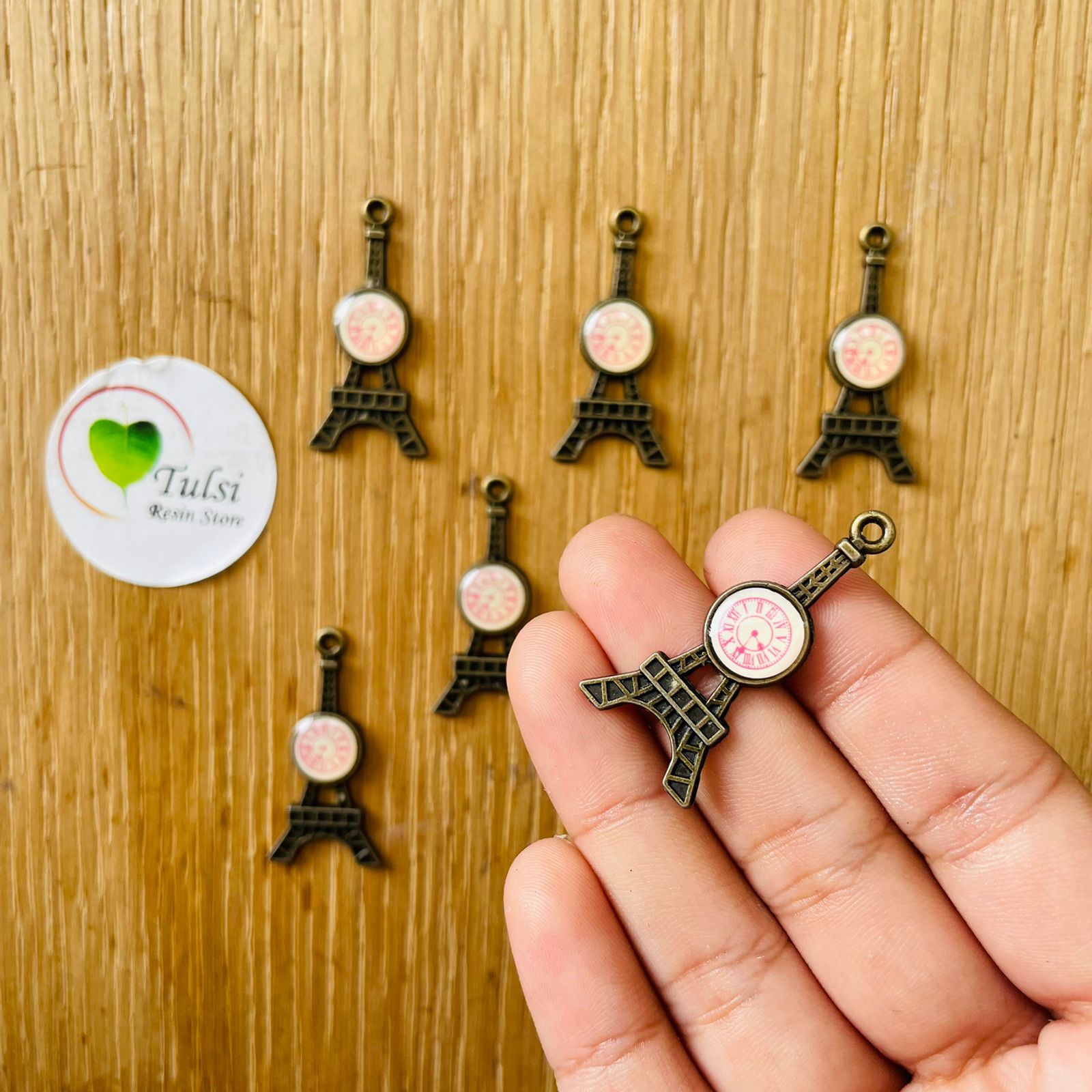Antique Charm - Eiffel Tower (B)